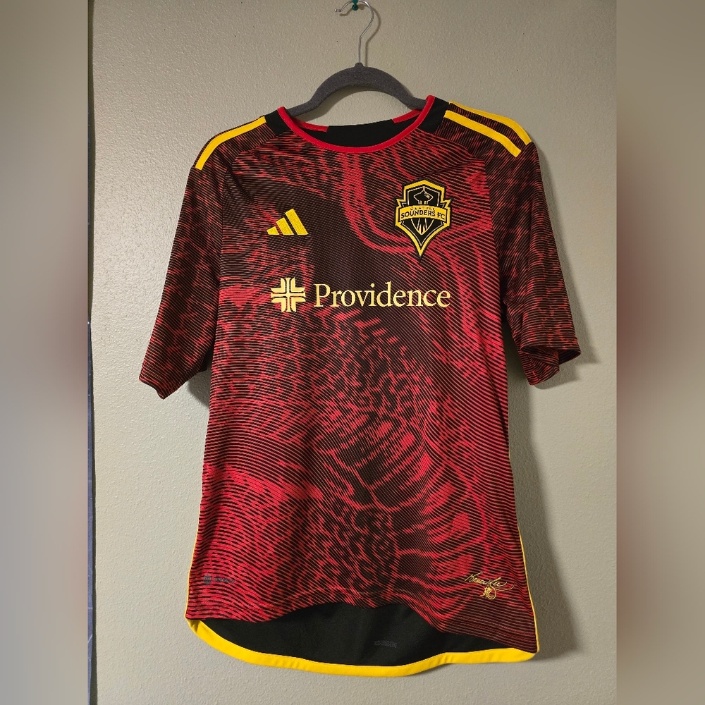 Seattle Sounders MLS Adidas Rep. Bruce Lee Edition (Youth XL Jersey) *Common*
